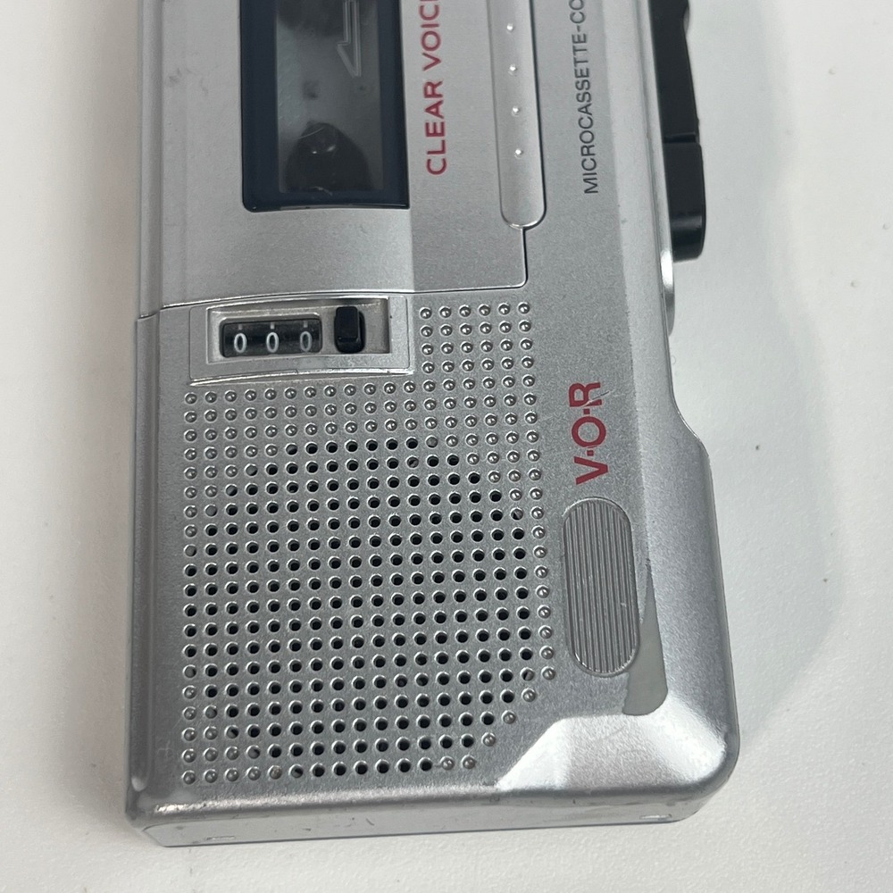 Sony M-560V Microcassette-Corder Handheld Voice Recorder FOR PARTS/REPAIR - Picture 4 of 9